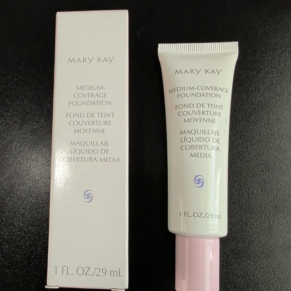 Mary Kay Medium Coverage Foundation Bronze 607 Liquid Makeup 1 fl oz 358200 NIB